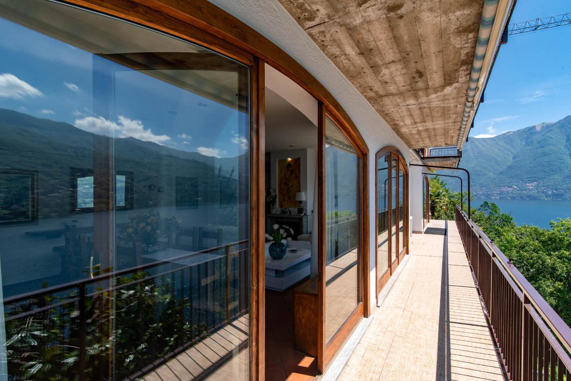 Villa Fantastica Carate Urio ภายนอก รูปภาพ
